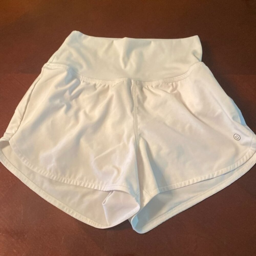 Gilly Hicks shorts white size‎ XS
